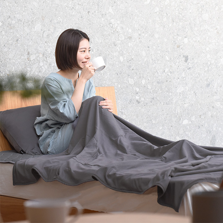 「2025今夏ベストな寝具はどれ？」冷感値だけじゃない、担当歴8年のバイヤーに聞いた3タイプの選び方