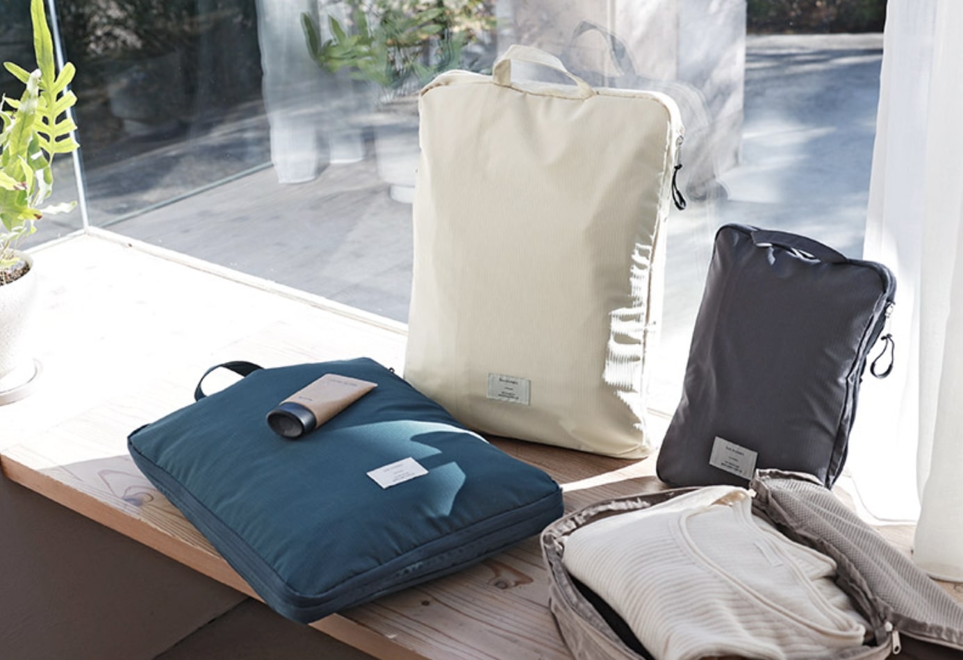 家族旅行では1人1個が当たり前！？インスタグラマーさんの旅行で「圧縮トラベルポーチ」が活躍中