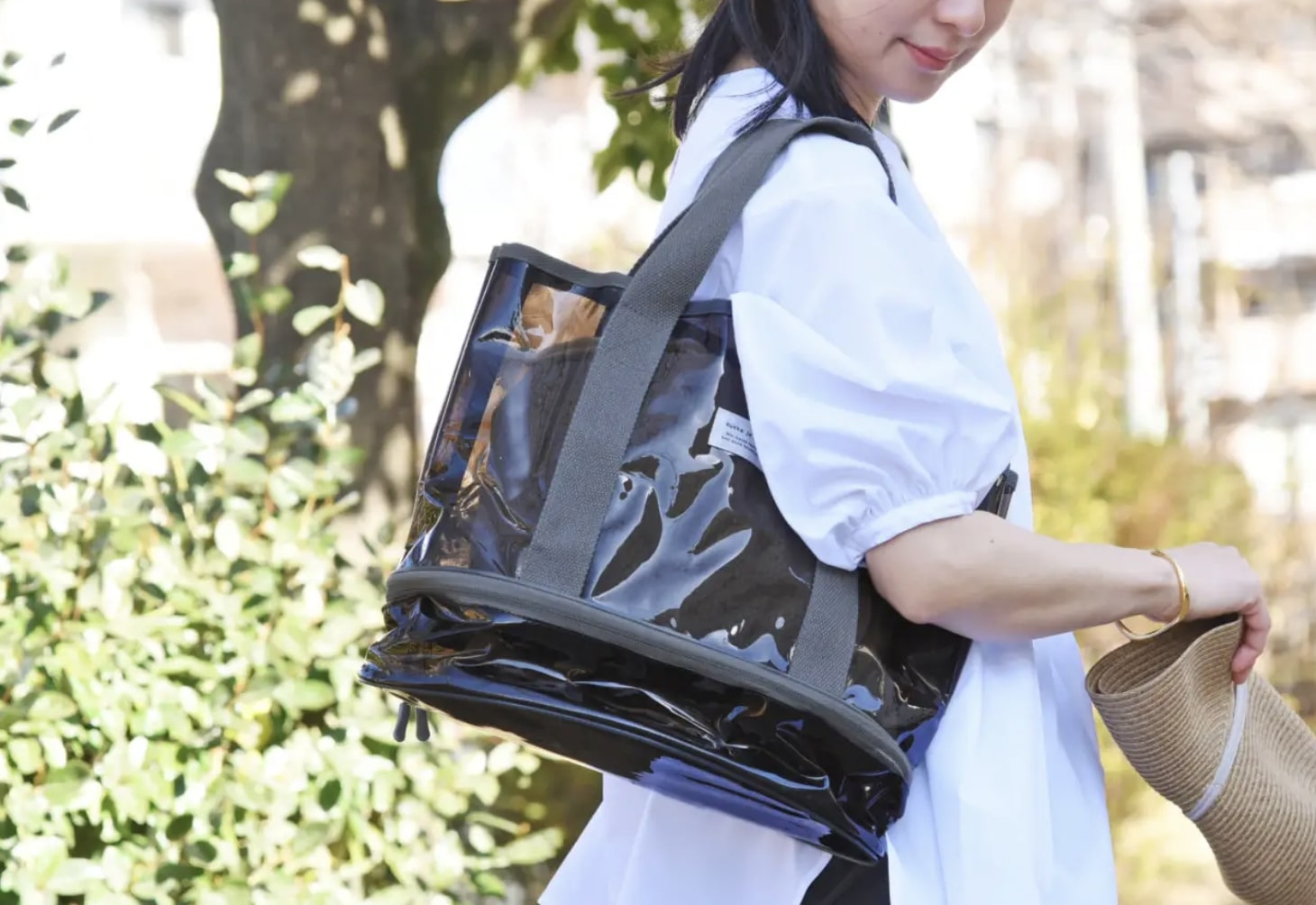 『収納力がスゴイ』と話題の新作プールバッグ、人気カラーはどれ？インスタグラマーさんはこの色を選びました。