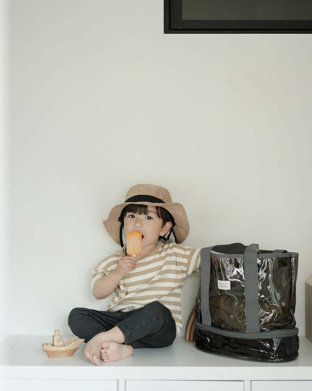 『収納力がスゴイ』と話題の新作プールバッグ、人気カラーはどれ？インスタグラマーさんはこの色を選びました。