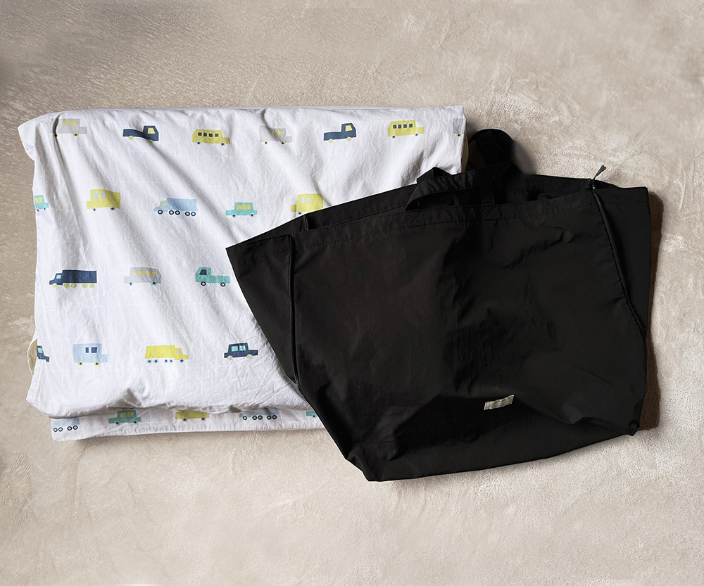 布団が入るだけじゃない！育児からレジャーまで、スタッフの「ビッグトート」愛用シーンとは？