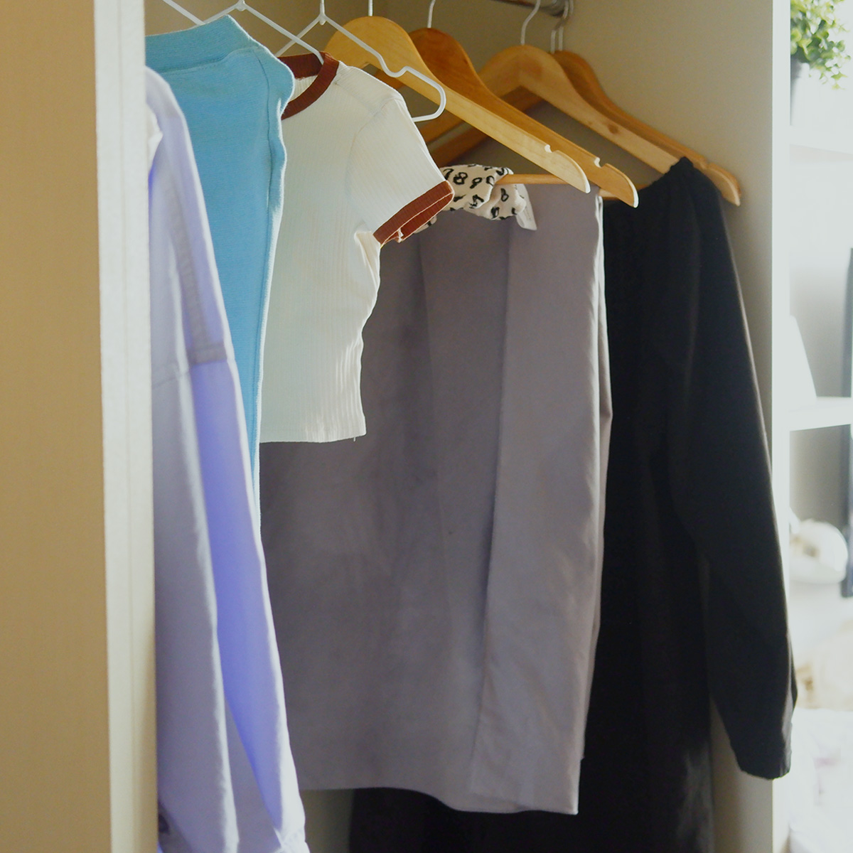 海外旅行ホテルでの洗濯術！高吸収＆超速乾の「お守りタオル」