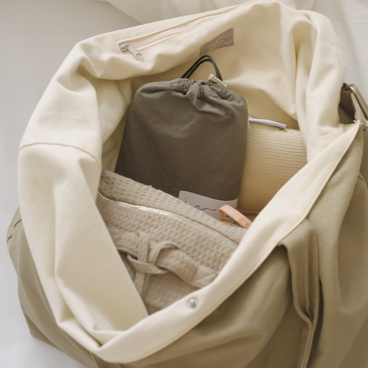 海外旅行ホテルでの洗濯術！高吸収＆超速乾の「お守りタオル」