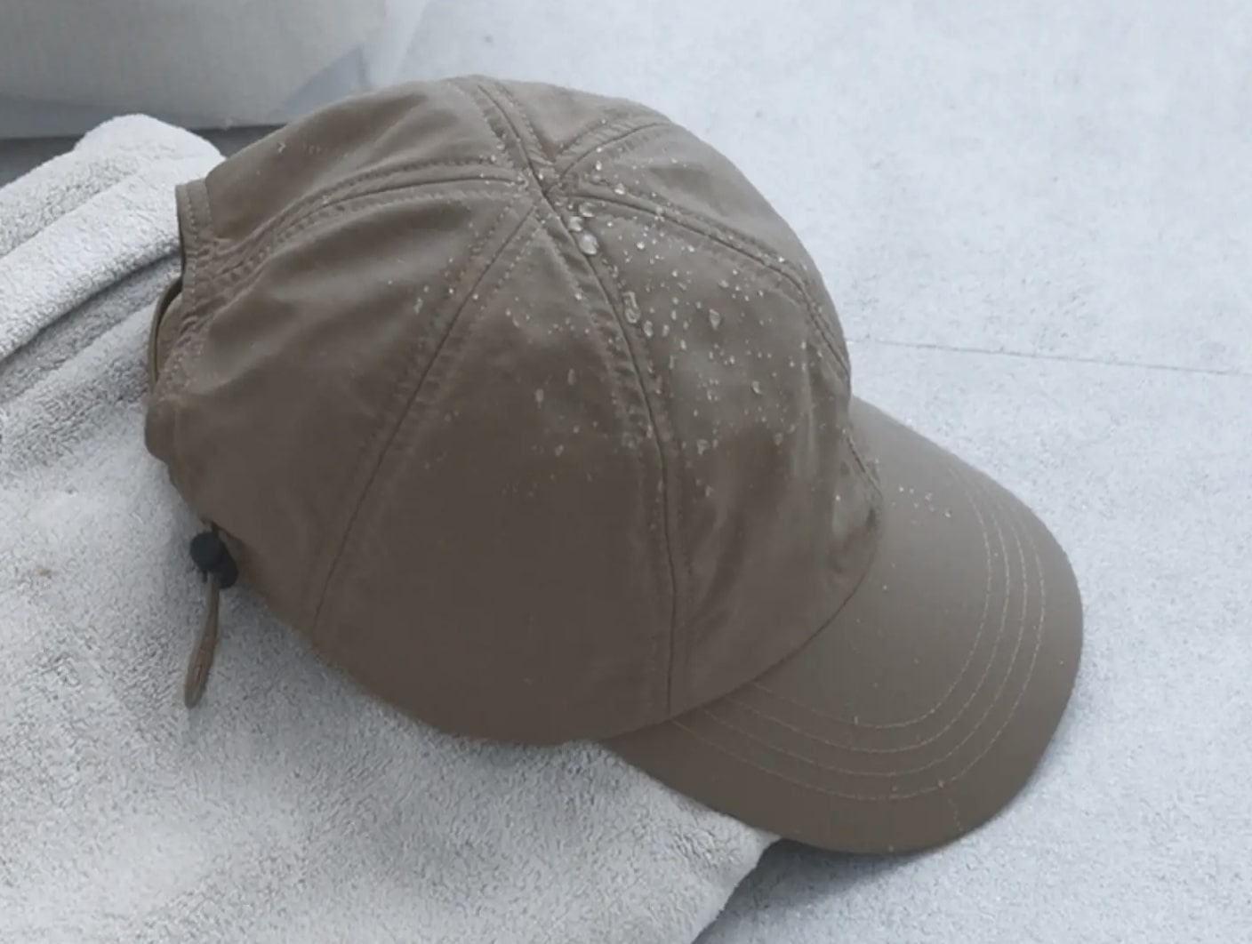 今こそ「キャップ」！姉妹ママ・仲良し親子の特権、後ろ姿がかわいすぎる、インスタグラマーさんのお揃いレポ