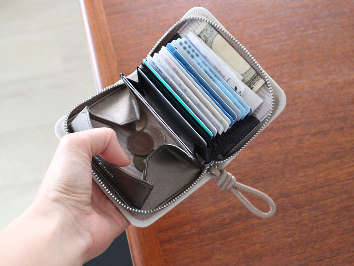 お財布買い換えの「決め手」は？スタッフ3名に聞いた、ラムレザーミニ財布の好きなとこ。