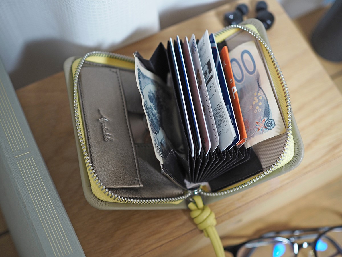 お財布買い換えの「決め手」は？スタッフ3名に聞いた、ラムレザーミニ財布の好きなとこ。