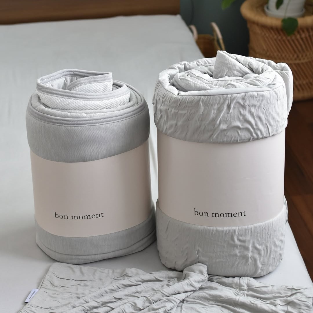 夏のベッドが避暑地に変身！ひんやりサラサラの「呼吸する寝具」でもっと涼しく心地よく【インスタグラマーさんのもの選び】