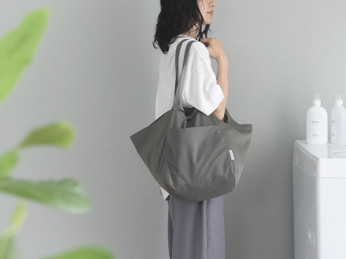 「吊り下げ収納バッグ」で収納のあらゆるお悩みを解決！しまいやすさ・高さ・中の見やすさも変わった、スタッフの実体験レポート