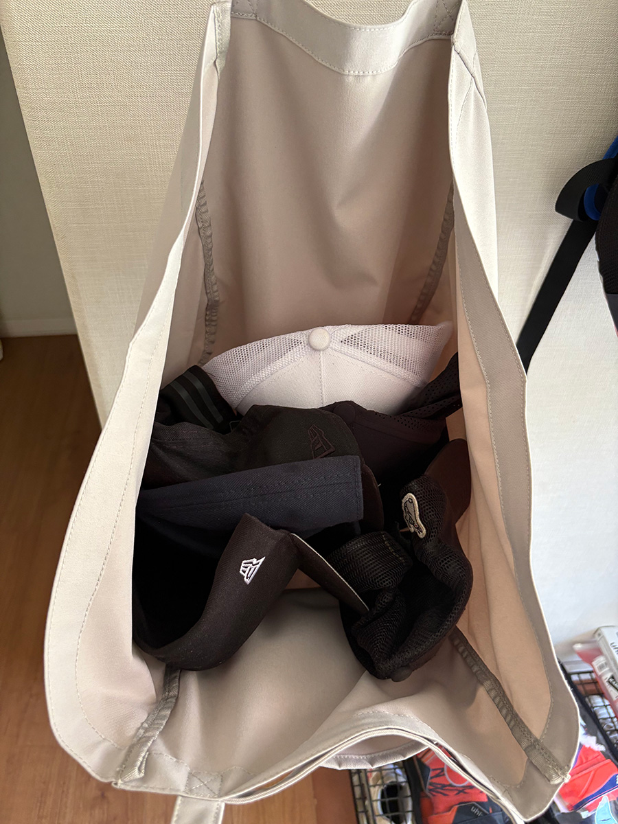 「吊り下げ収納バッグ」で収納のあらゆるお悩みを解決！しまいやすさ・高さ・中の見やすさも変わった、スタッフの実体験レポート