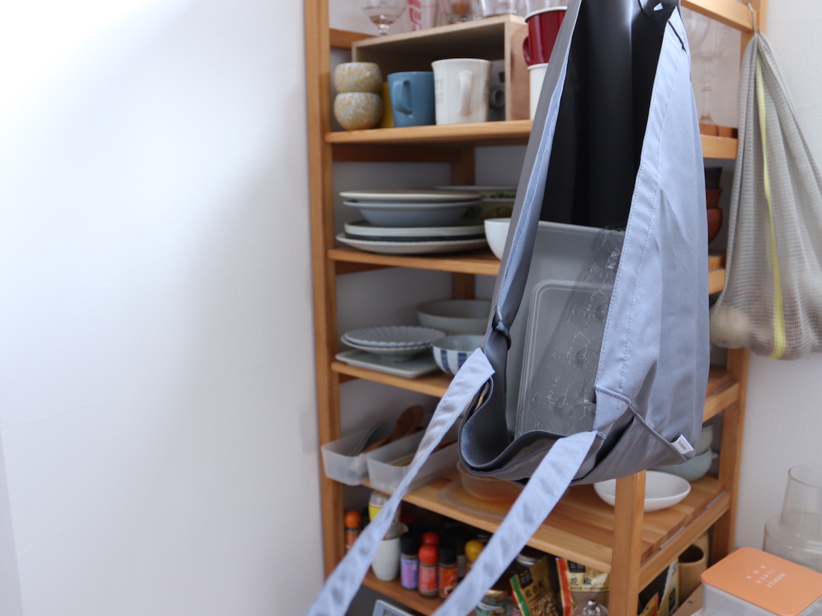 「吊り下げ収納バッグ」で収納のあらゆるお悩みを解決！しまいやすさ・高さ・中の見やすさも変わった、スタッフの実体験レポート