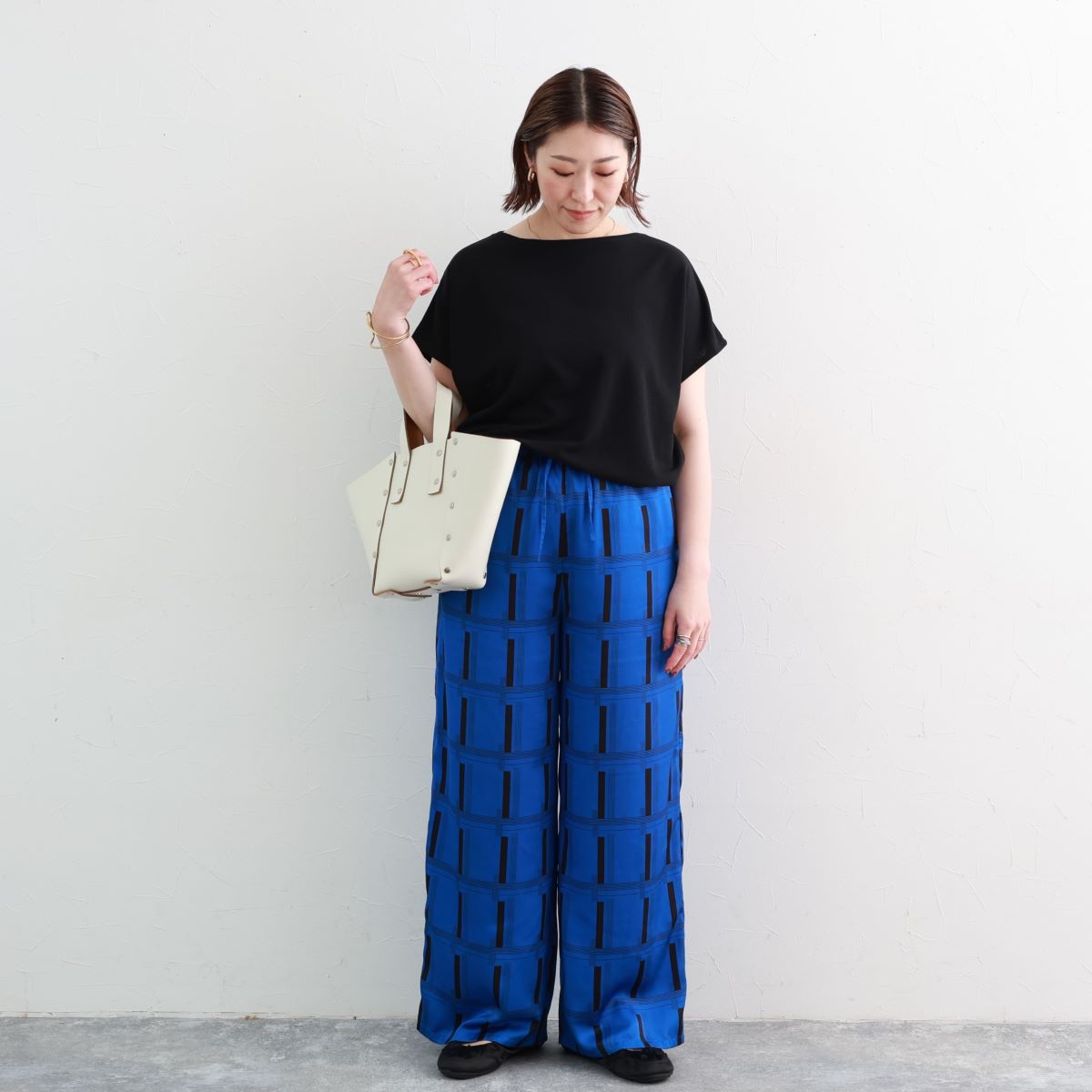 機能派ウェアで暑さ対策。太陽光をはね返す、『遮熱素材』の新作！スタッフが着てみました