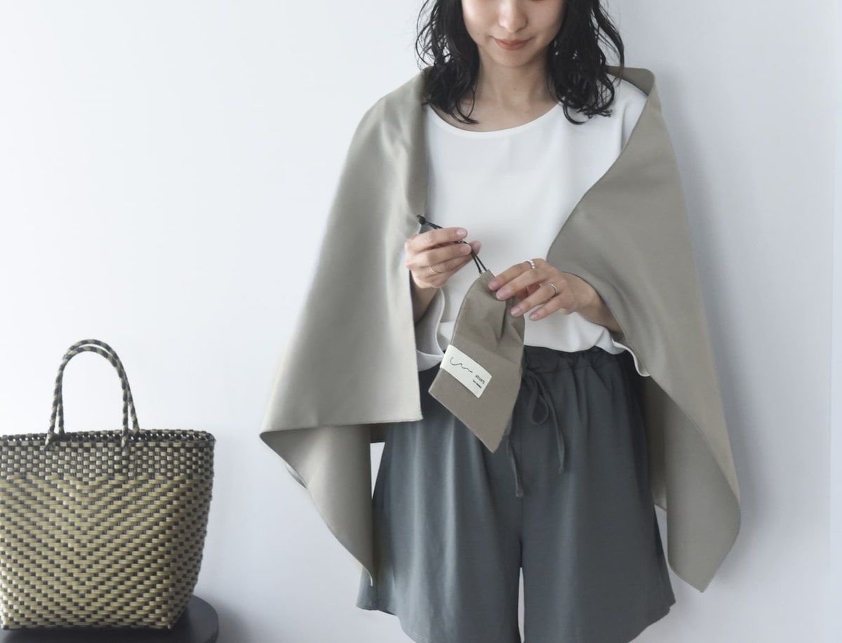 海・プールへ行くなら「手の平サイズのバスタオル」を。インスタグラマーさんも驚いた、超コンパクトタオルの実力とは？