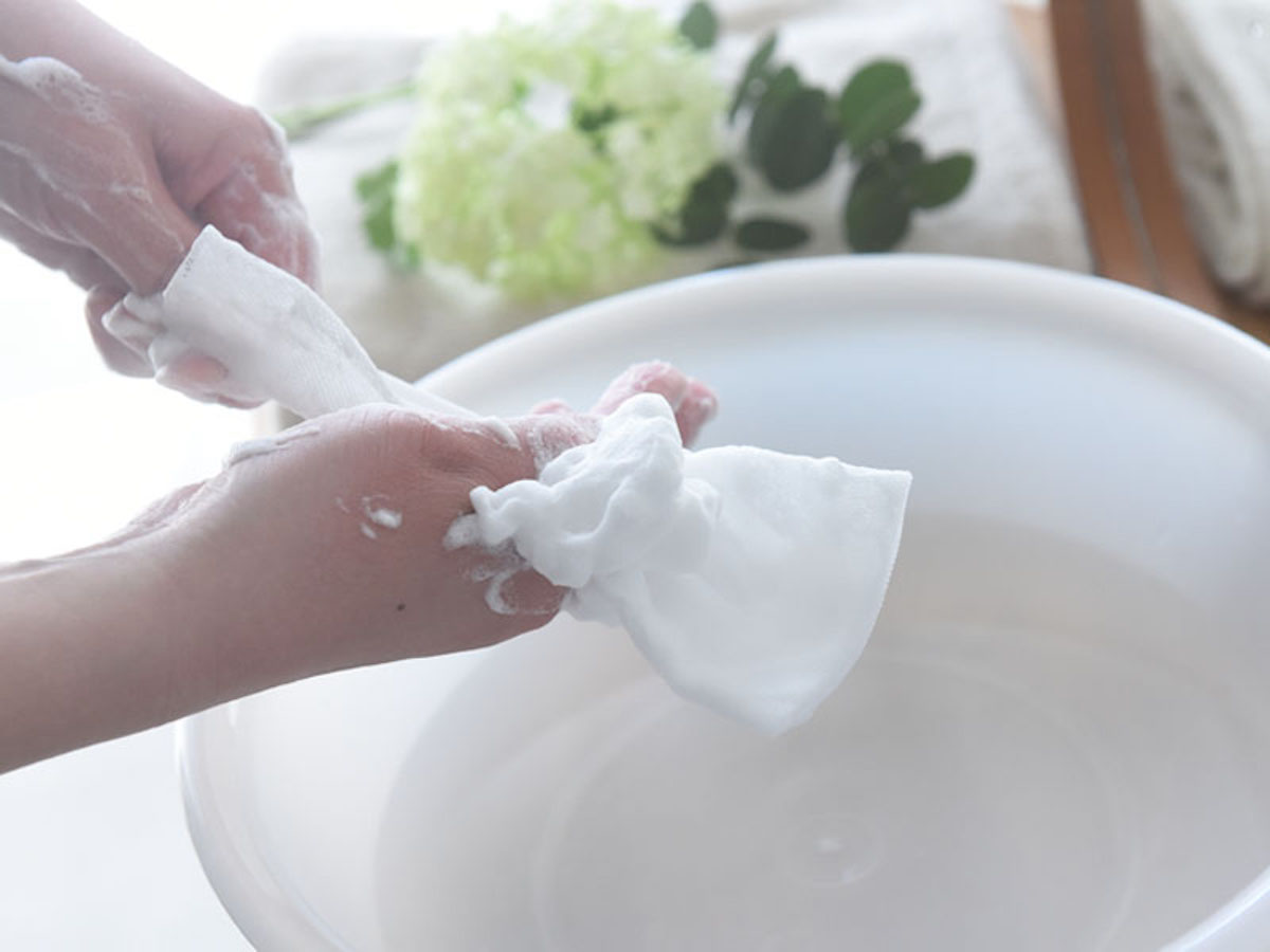 「塩石鹸」で目指せ、すっぴん美人！大人の肌悩みに“やさしさ”でアプローチ。スタッフも驚いた体験レポ