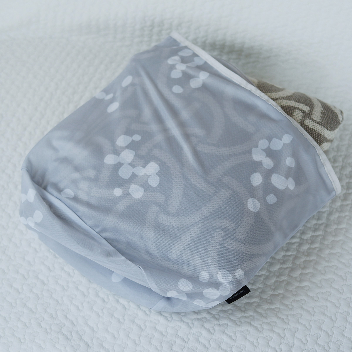 これが洗濯ネット！？お家使いだけじゃもったいない！ ライブや夏フェスの着替え入れにも。