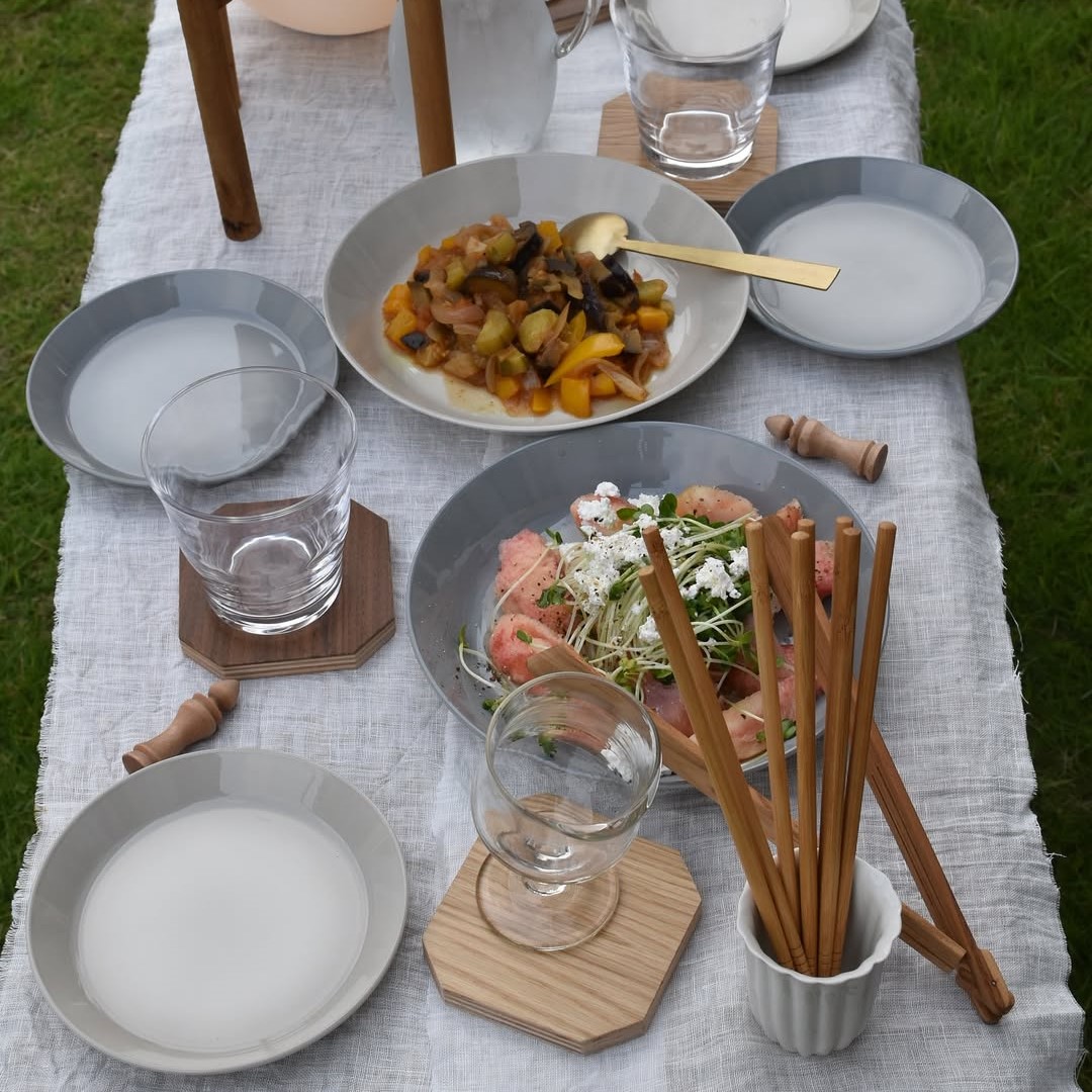 持ったときに「軽っ！」と驚く、まるで陶器な割れないお皿。手巻き寿司やお庭ごはんにも活躍中【インスタグラマーさんのもの選び】