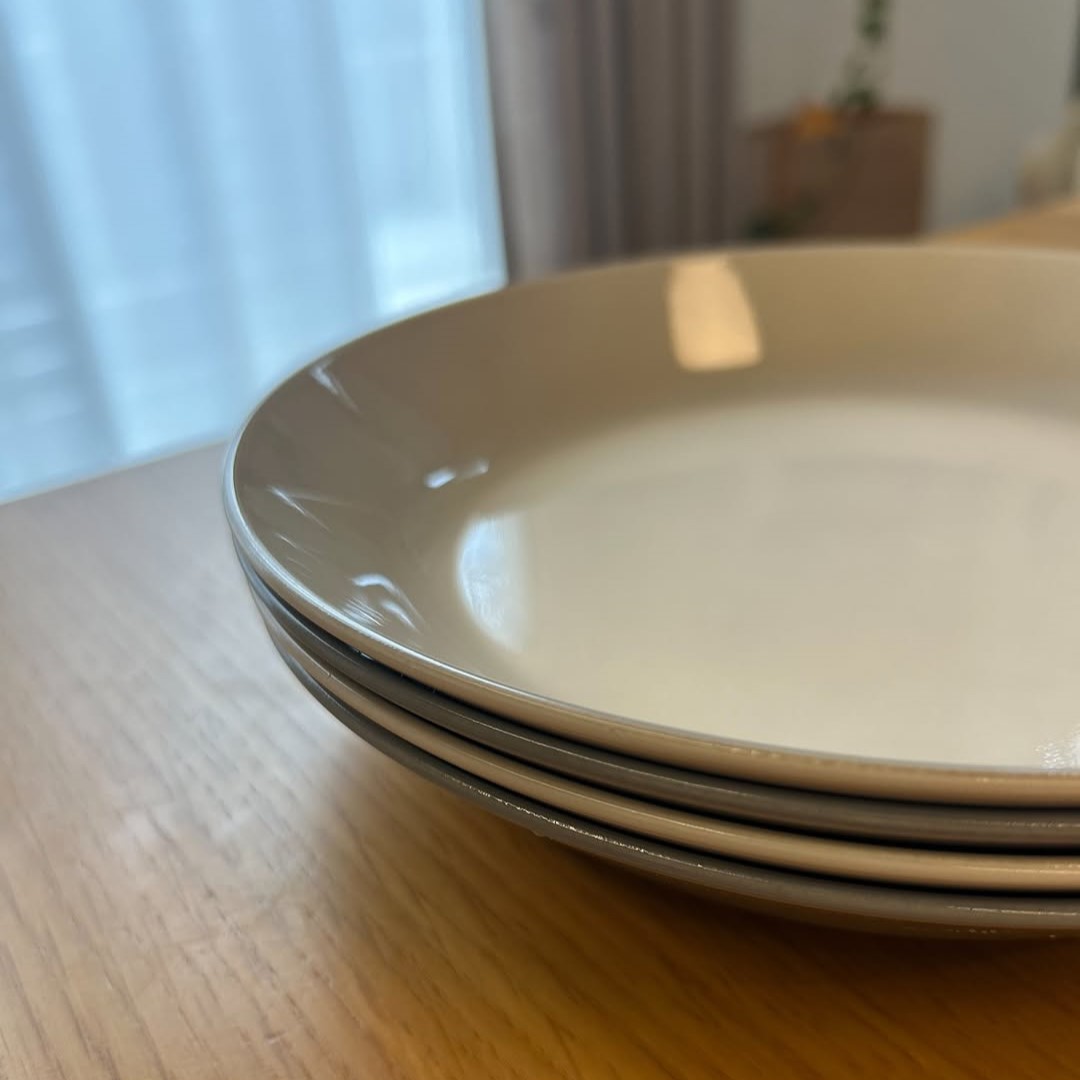 持ったときに「軽っ！」と驚く、まるで陶器な割れないお皿。手巻き寿司やお庭ごはんにも活躍中【インスタグラマーさんのもの選び】