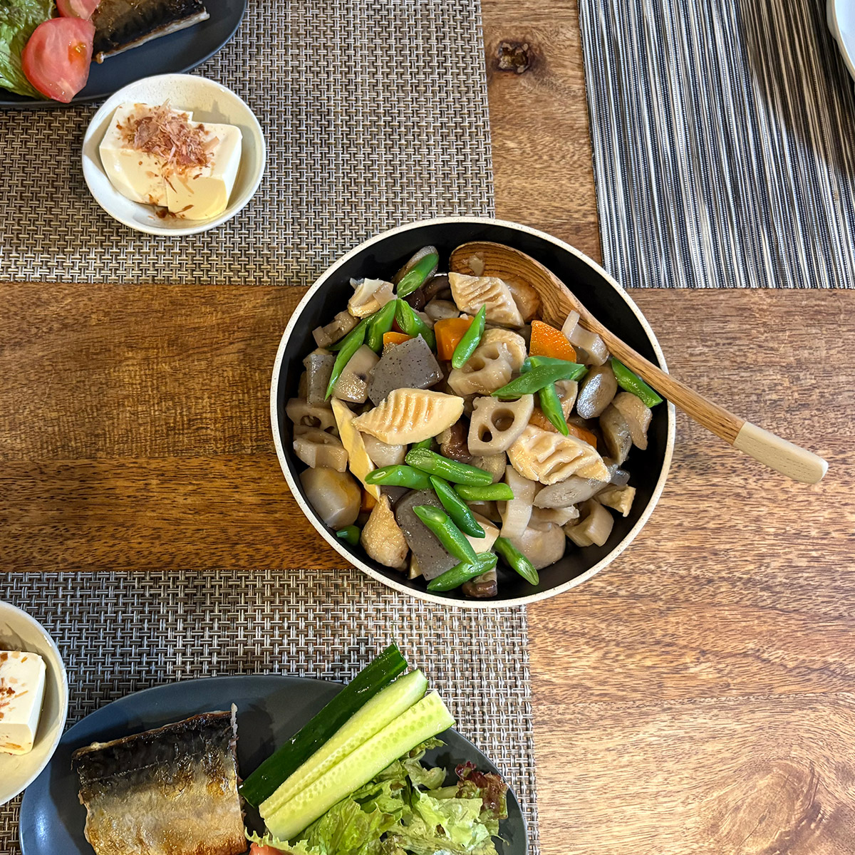 “名もなき料理”もグレードアップ！盛り付けに品が生まれる「脚付き大鉢」スタッフ使用レポ