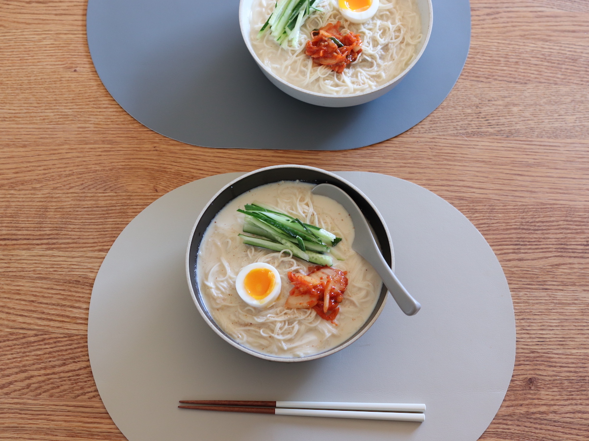 “名もなき料理”もグレードアップ！盛り付けに品が生まれる「脚付き大鉢」スタッフ使用レポ