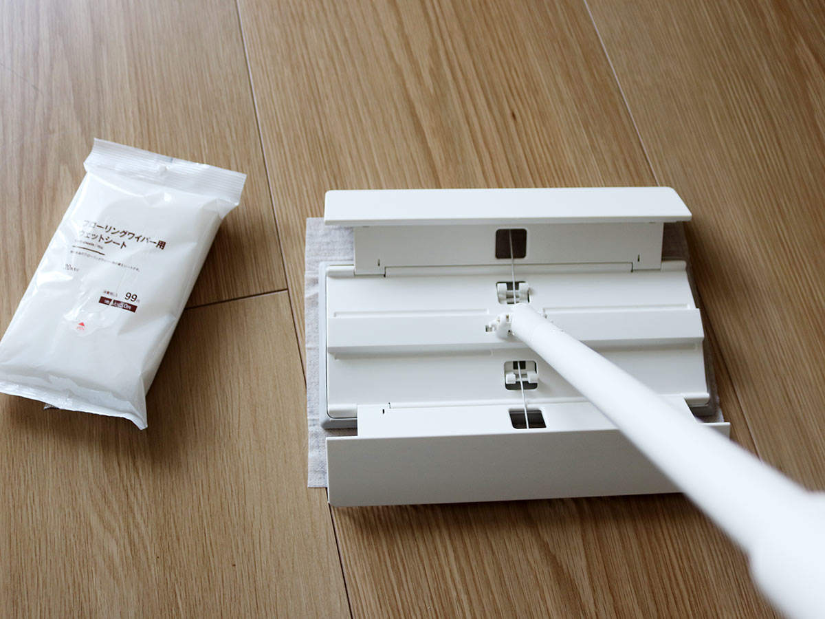 猫飼い＆マンション＆フルタイム共働きのお掃除最適解！マーナの「タッチレスワイパー」使用レポ