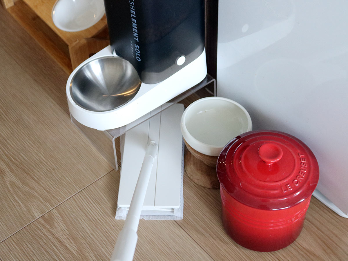 猫飼い＆マンション＆フルタイム共働きのお掃除最適解！マーナの「タッチレスワイパー」使用レポ