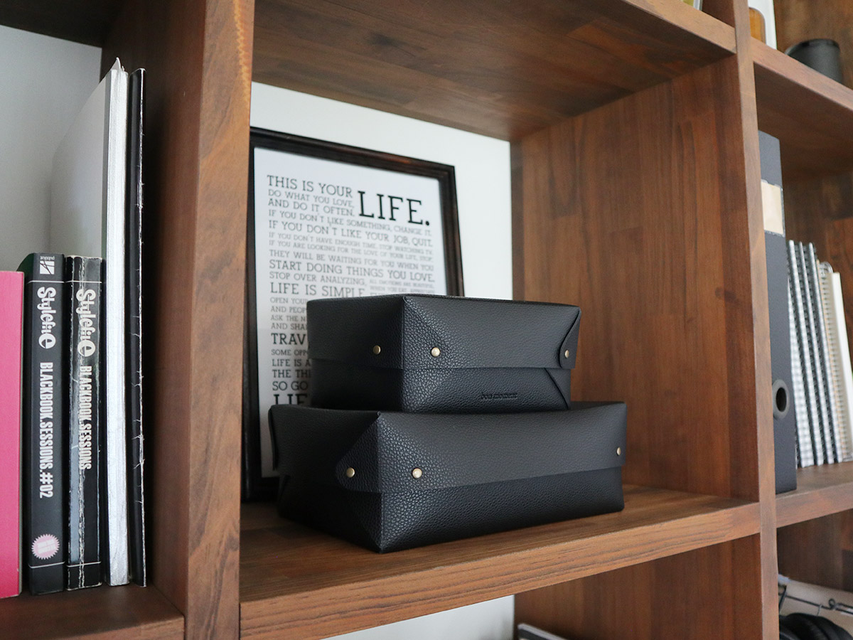 暮らしが変われば中身も変わる『蓋付き収納ボックス』のリアルな使い方、スタッフ3名がお見せします。