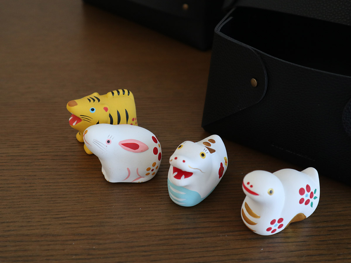 暮らしが変われば中身も変わる『蓋付き収納ボックス』のリアルな使い方、スタッフ3名がお見せします。