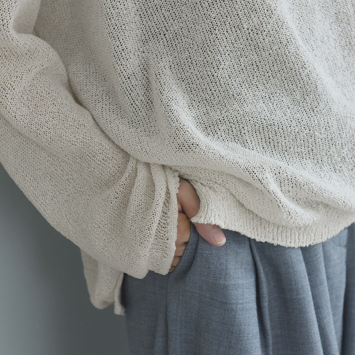 和紙の良さって？夏の盛りから秋まで活躍する「涼感トップス」の深堀りレポート