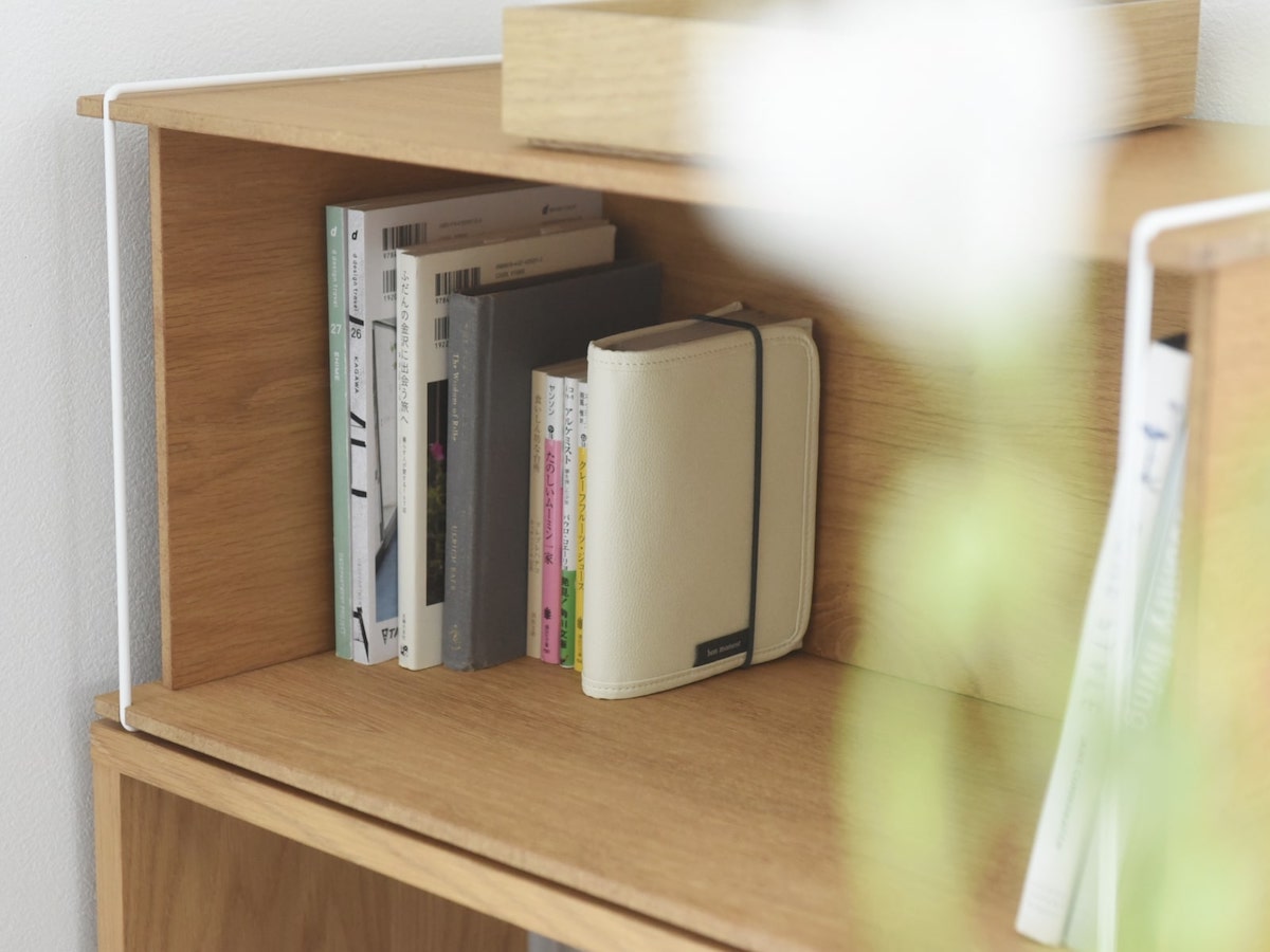 旅行目前で「パスポートどこ！？」の大捜索もなくなる、大事なものをすっきりまとめる貴重品ケース