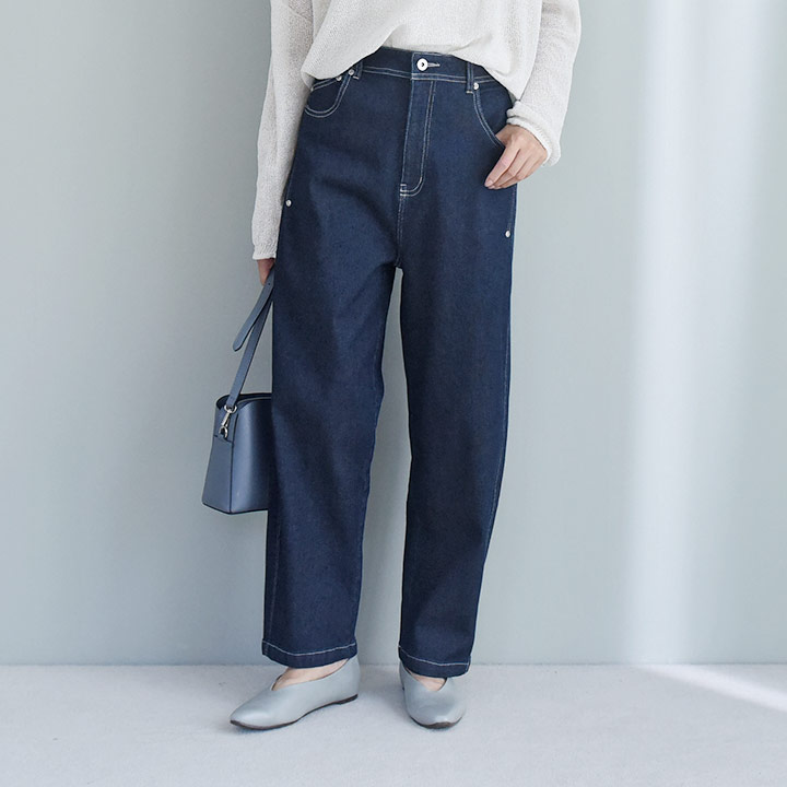 デニム好きが思わず唸る。“新感覚の軽やかさ”をスタッフ3名が体験してみました