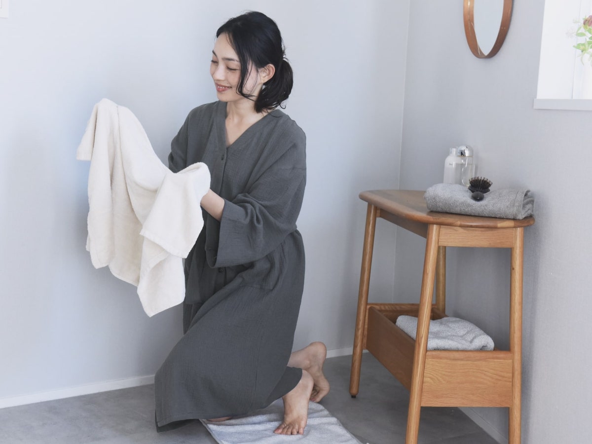 あの『湯上りワンピ』に3wayで着られるガウン誕生！秋冬のワンオペ「子どもとお風呂」の心強〜い味方に