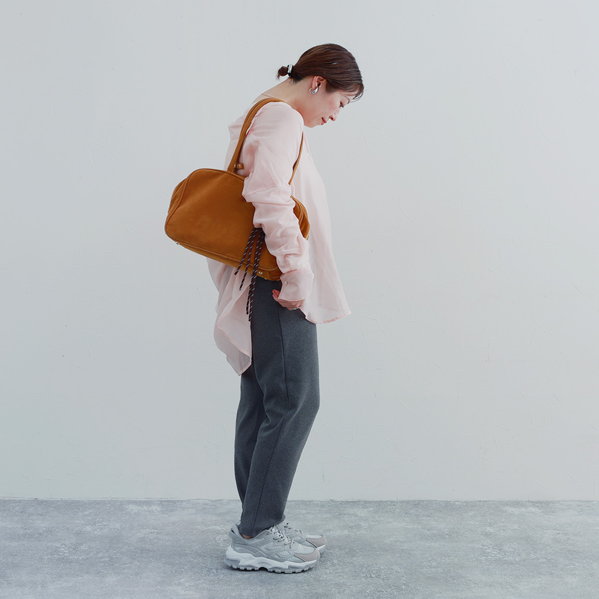 あの「リラパン」が帰ってきた！“楽ちんキレイ”を叶える人気者パンツのスタッフ着回しレポ