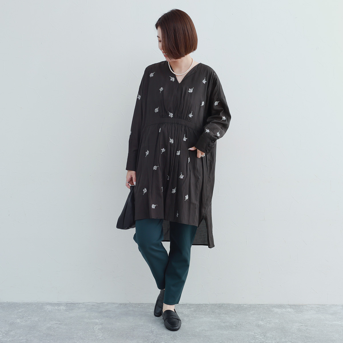 あの「リラパン」が帰ってきた！“楽ちんキレイ”を叶える人気者パンツのスタッフ着回しレポ