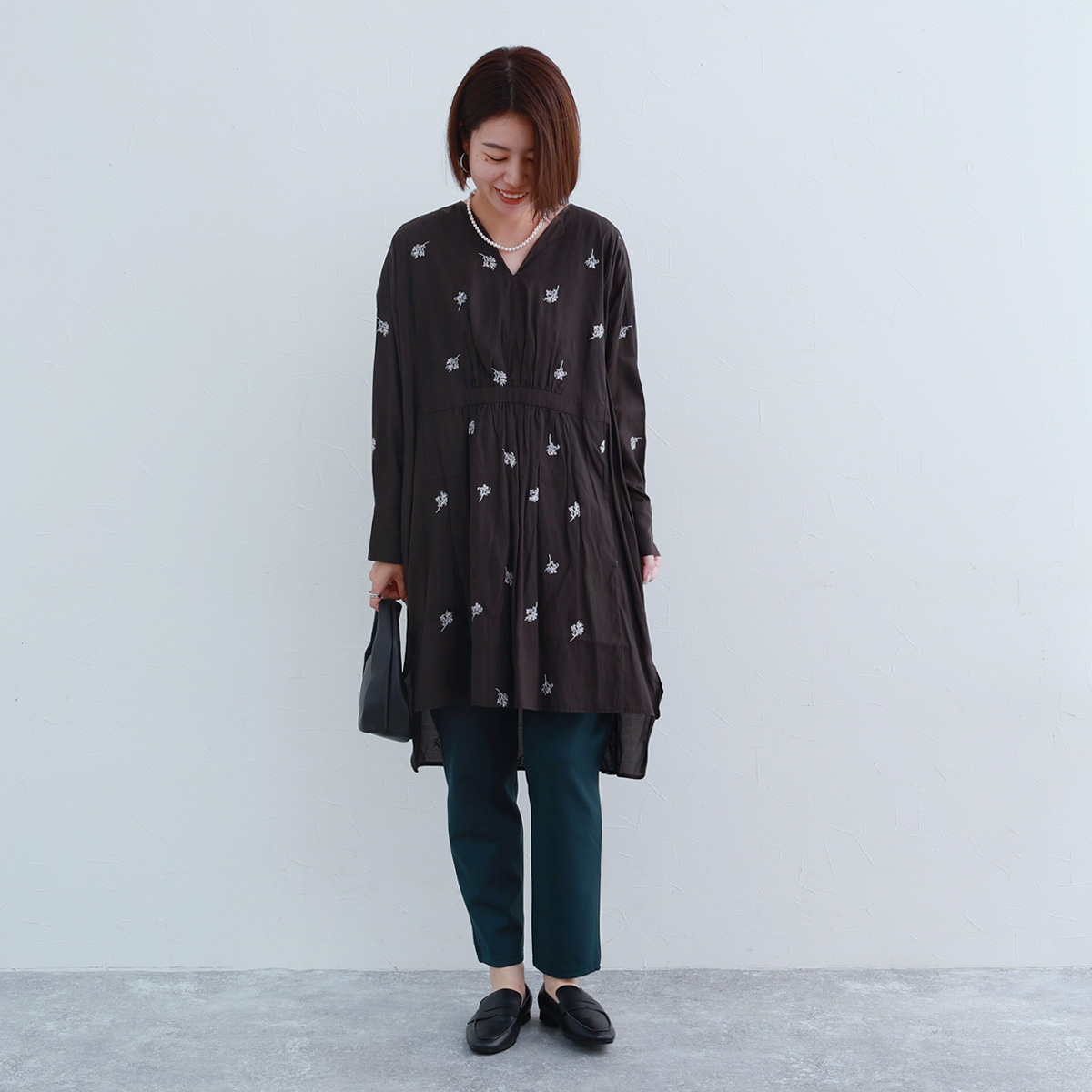 あの「リラパン」が帰ってきた！“楽ちんキレイ”を叶える人気者パンツのスタッフ着回しレポ