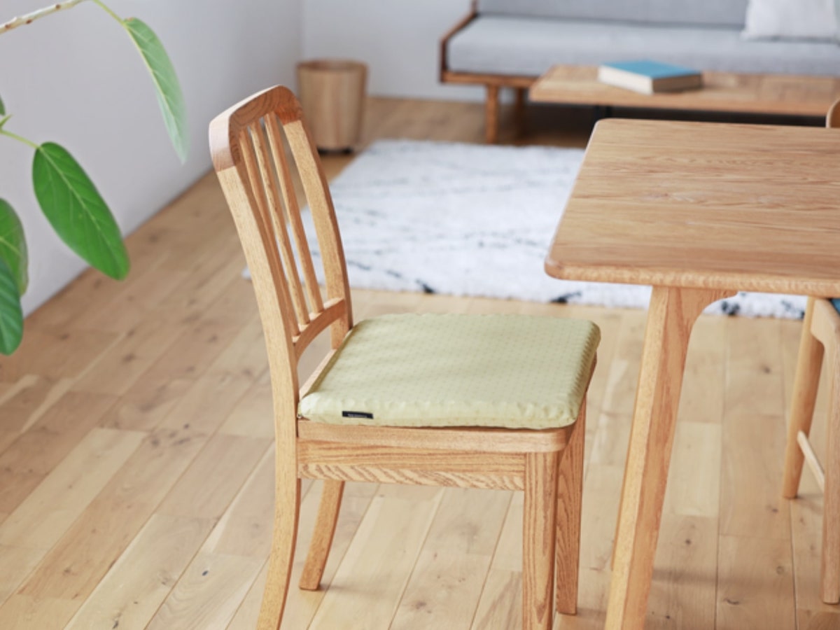 腰イタタ…の救世主！スタッフも愛用の『無重力クッション』、インテリアに馴染む愛用風景をご紹介