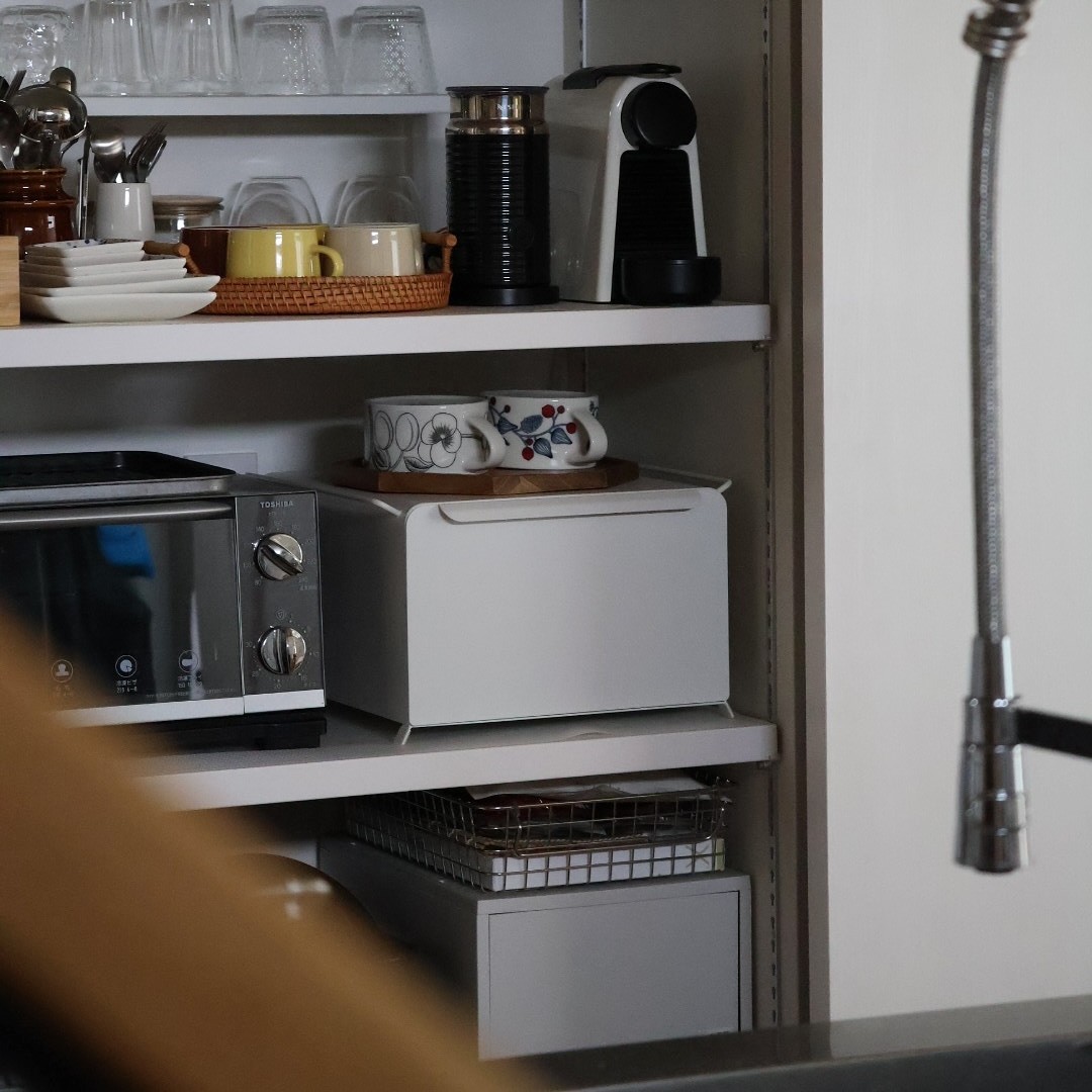 まさに『理想のブレッドケース』機能も見た目もこだわったキッチン収納が、インスタグラマーさん宅でも美しく活躍中！