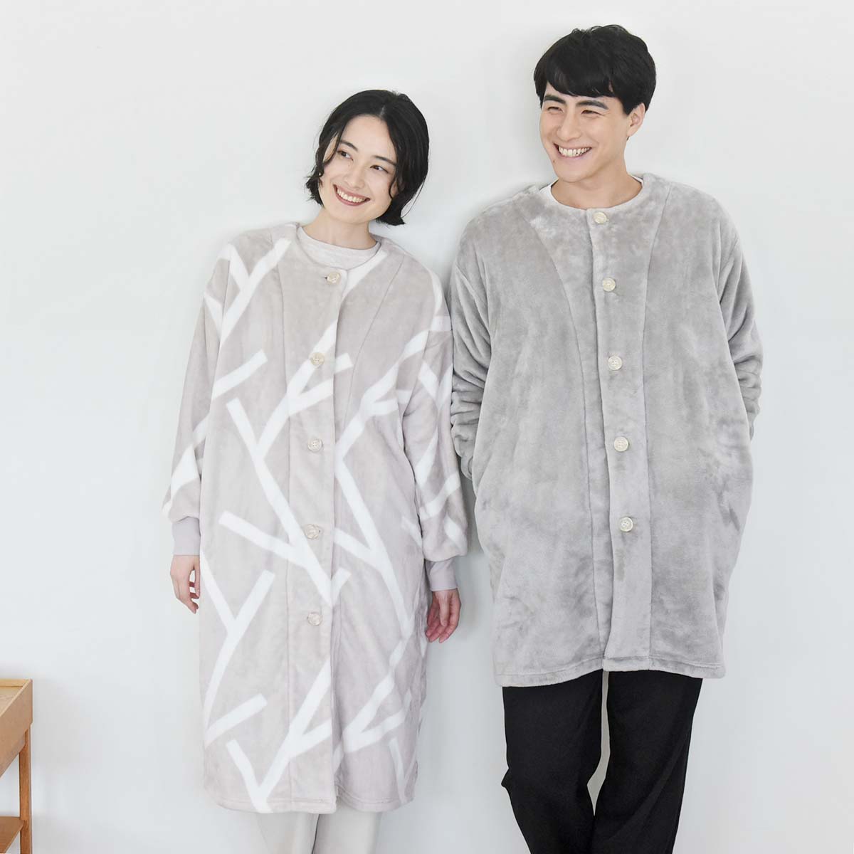 今年も『着る毛布』の季節がやってきた！身長さまざまスタッフ4名のサイズ診断レポ