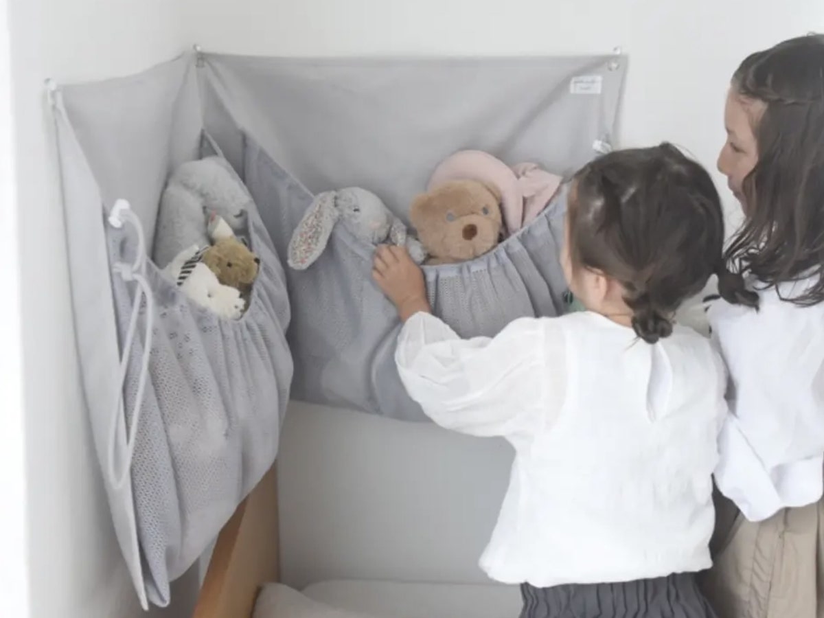 『増え続けるぬいぐるみ問題』に、目からウロコの収納スペース発見！インスタグラマーさんも活用中の新収納とは？