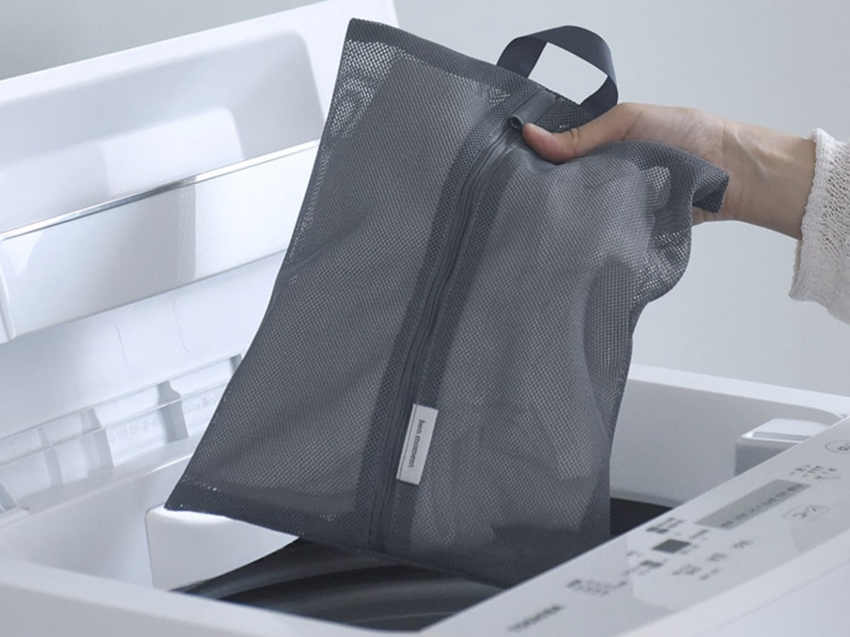 旅やジム、ヨガのお供にも！洗濯機ポンッができる「メッシュトラベルポーチ」でプチストレスを解決