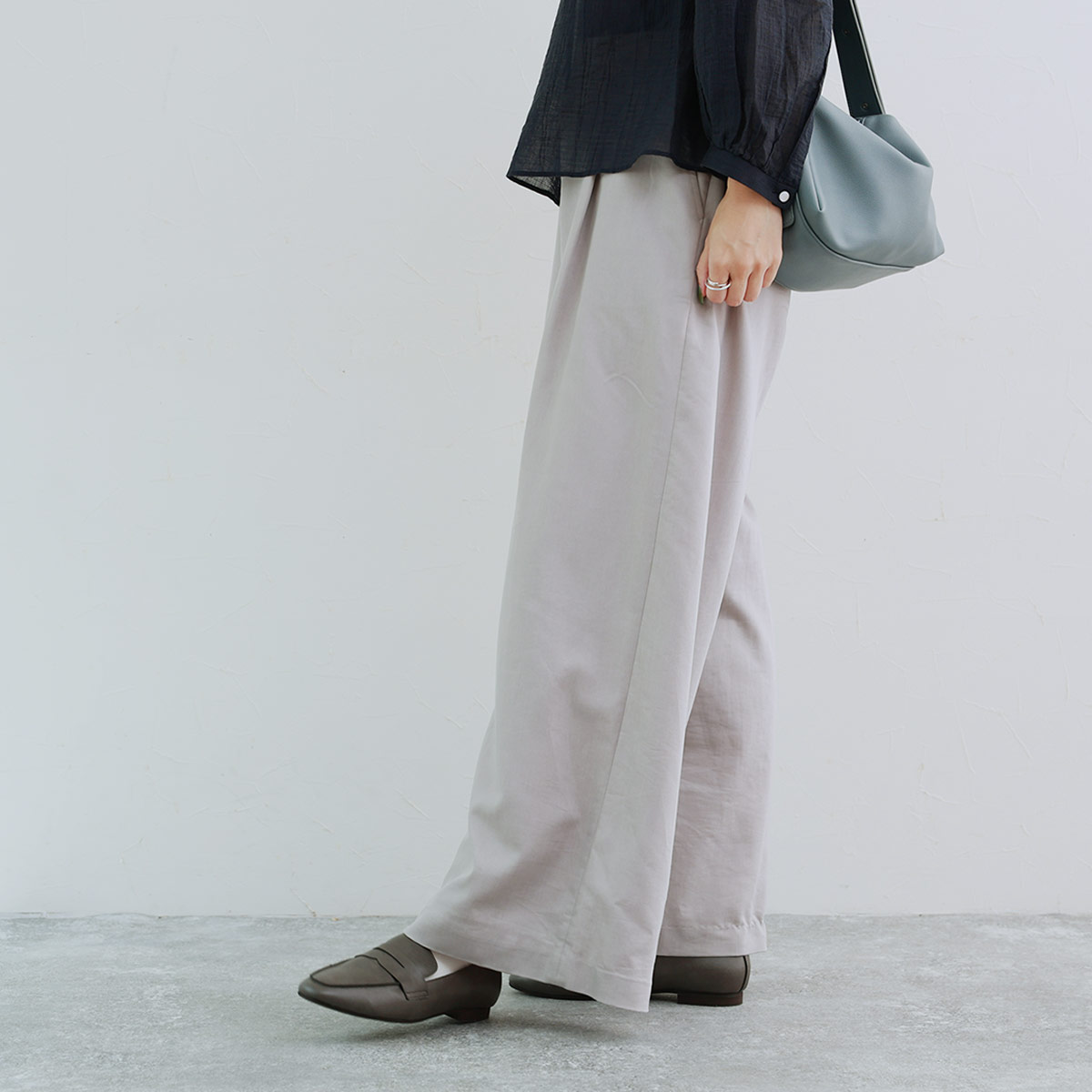 約4年ぶりの待望復活「軽やかローファー」。サイズ選びに悩みがちなスタッフにもフィット！感動のはき心地レビュー