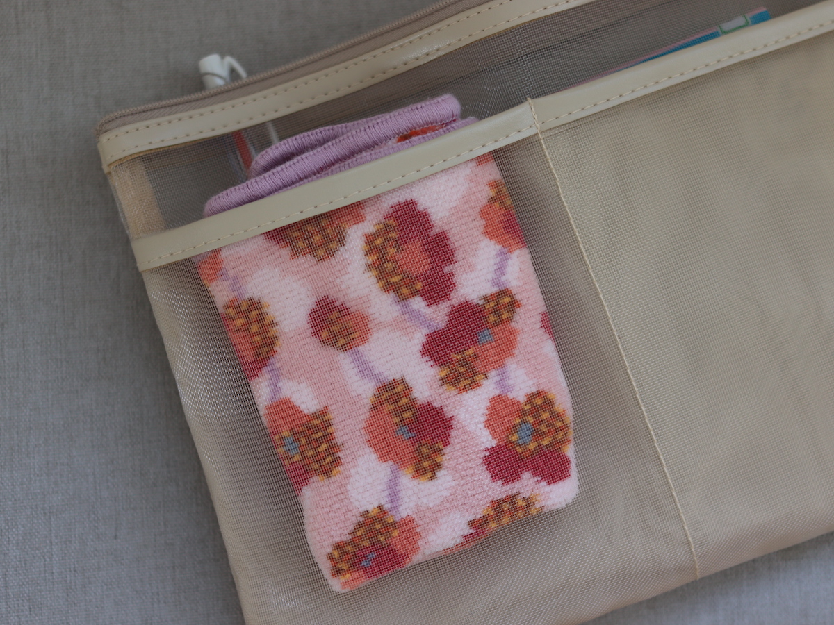 ポケット少なめバッグの救世主！ごちゃつく小物がまとまる『メッシュバッグインバッグ』のスタッフ愛用レポ