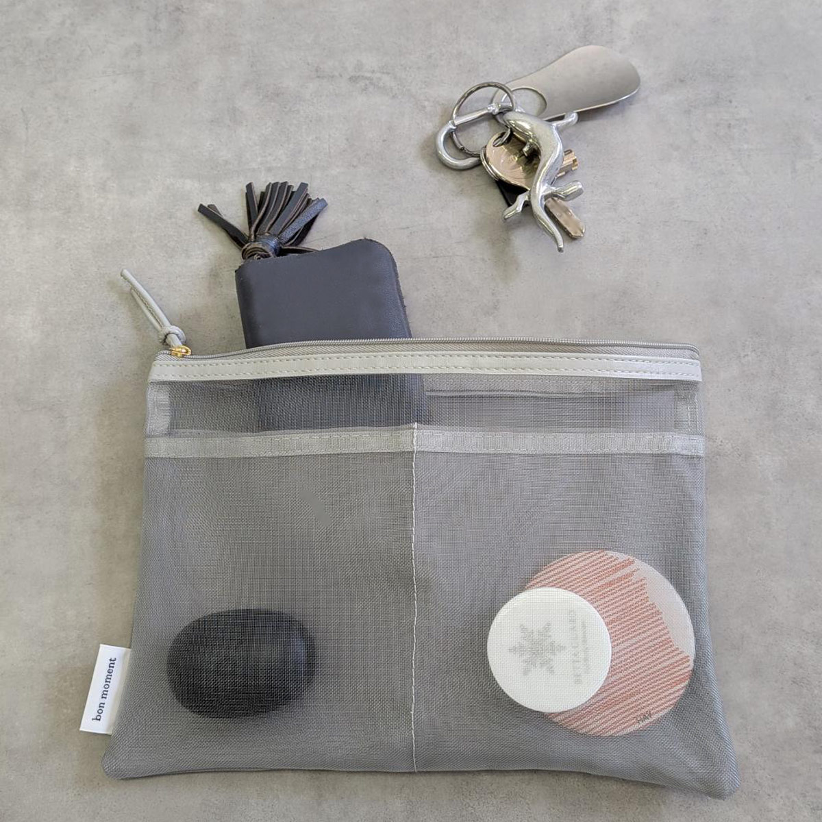 ポケット少なめバッグの救世主！ごちゃつく小物がまとまる『メッシュバッグインバッグ』のスタッフ愛用レポ