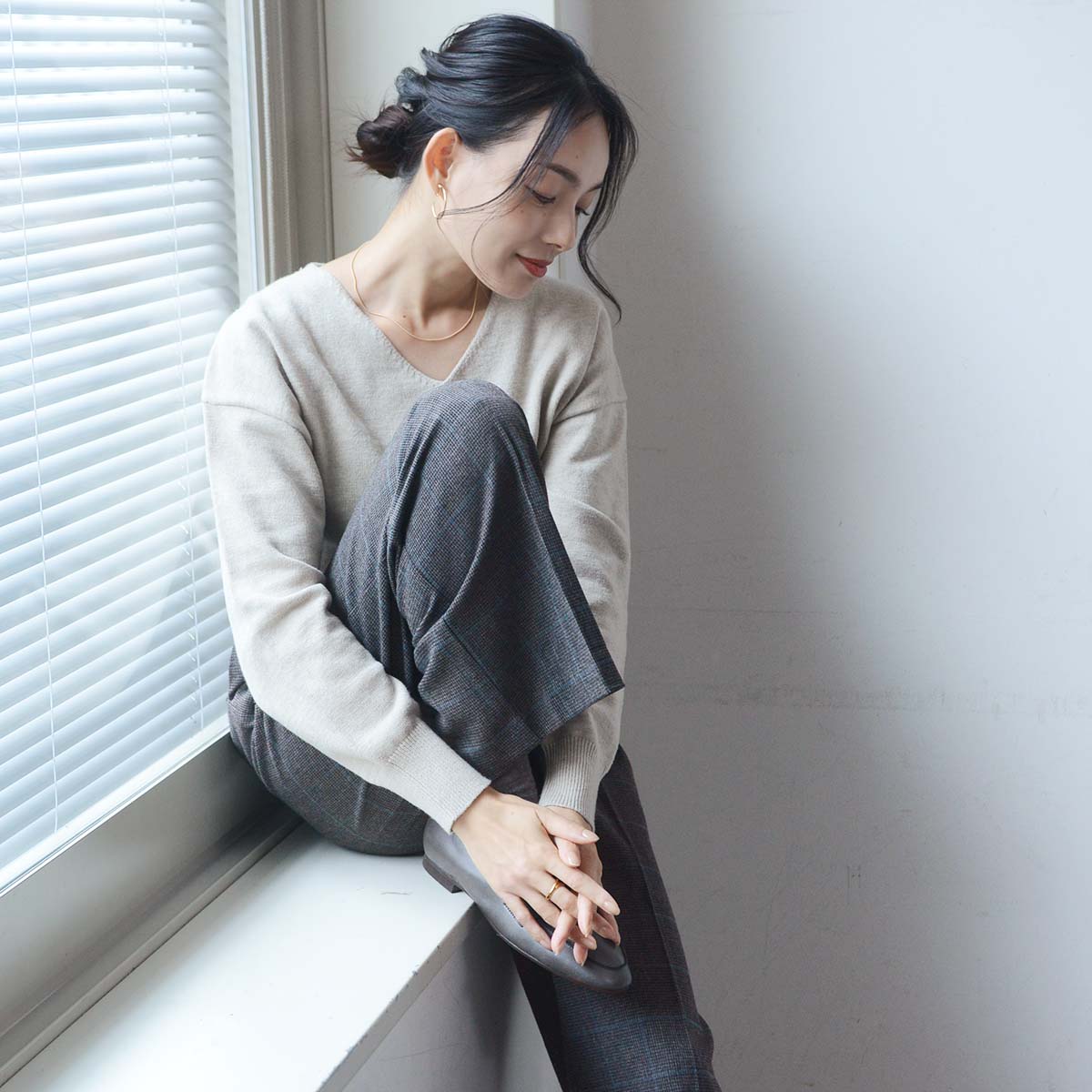 “ワイドパンツ愛好家”さん集まれ～！秋冬のスタートダッシュを飾る「すらりと美脚ぬくもりパンツ」。スタッフ3名の正直レポ