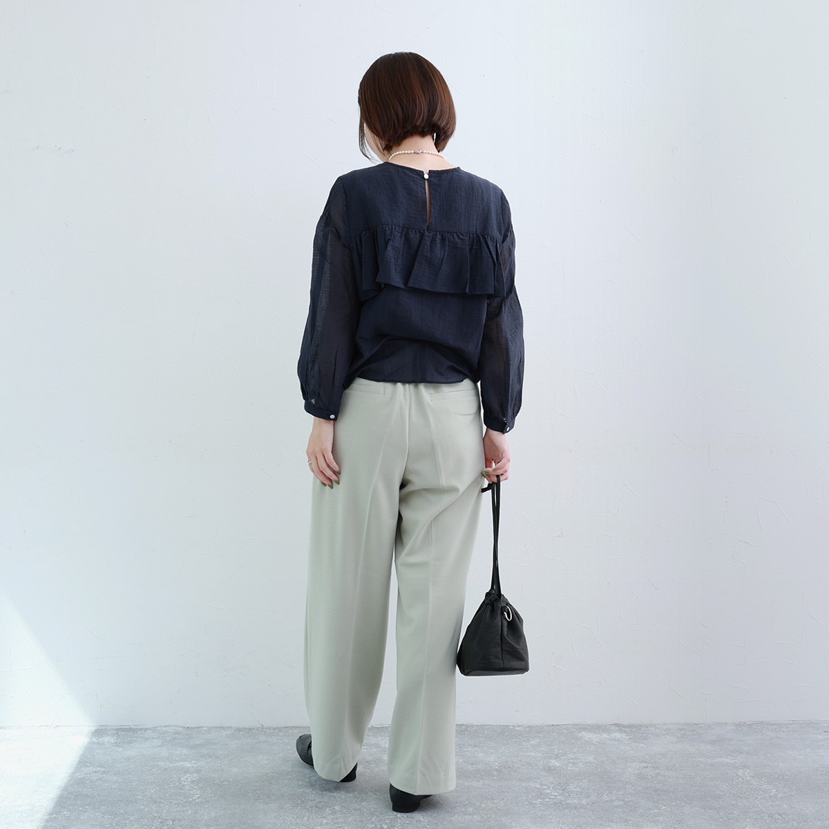 “ワイドパンツ愛好家”さん集まれ～！秋冬のスタートダッシュを飾る「すらりと美脚ぬくもりパンツ」。スタッフ3名の正直レポ