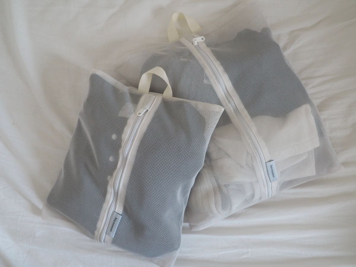 面倒な後片付けが一手間減る！「洗濯ネットになる衣類ポーチ」で旅行後の荷ほどきが快適に