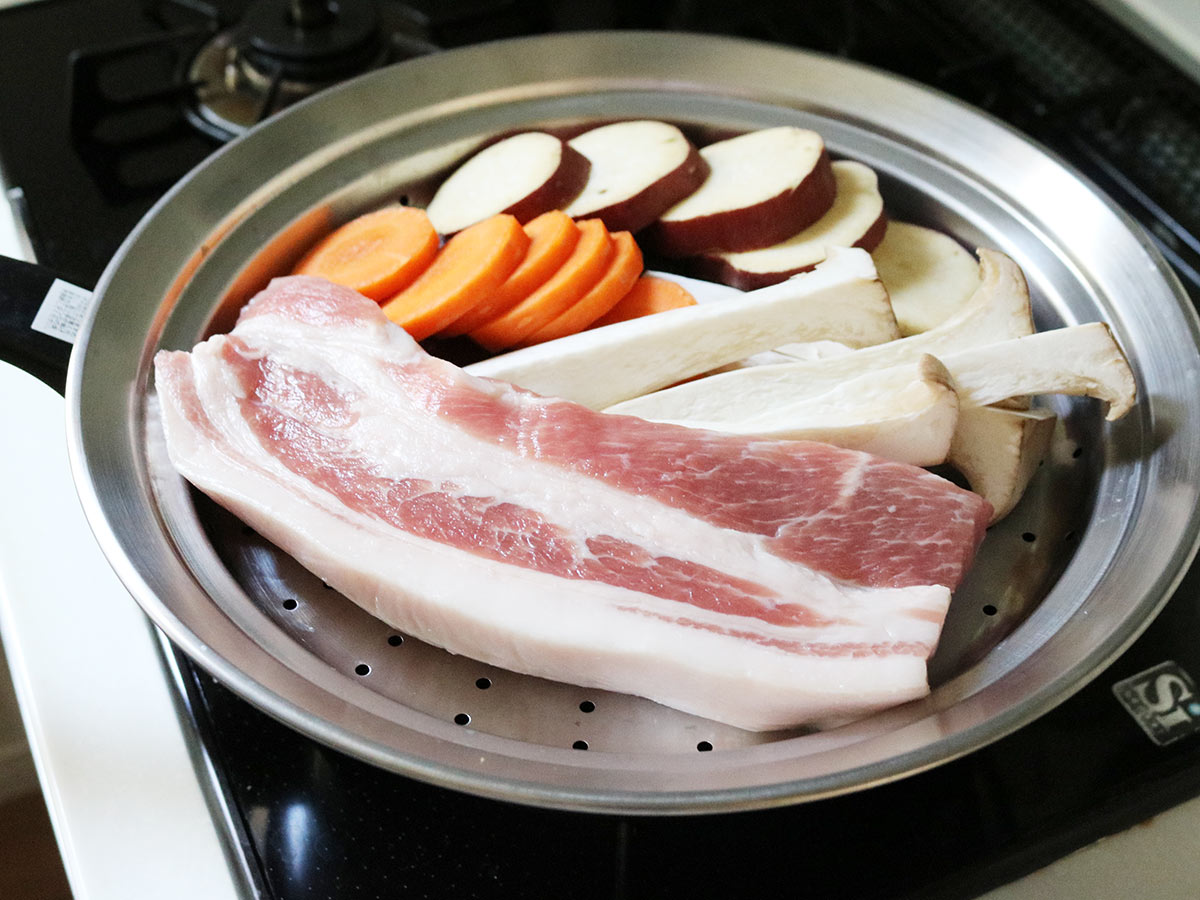 “蒸し器”で料理の幅がぐっと広がる！おうちのフライパンや鍋で本格蒸し料理をはじめよう