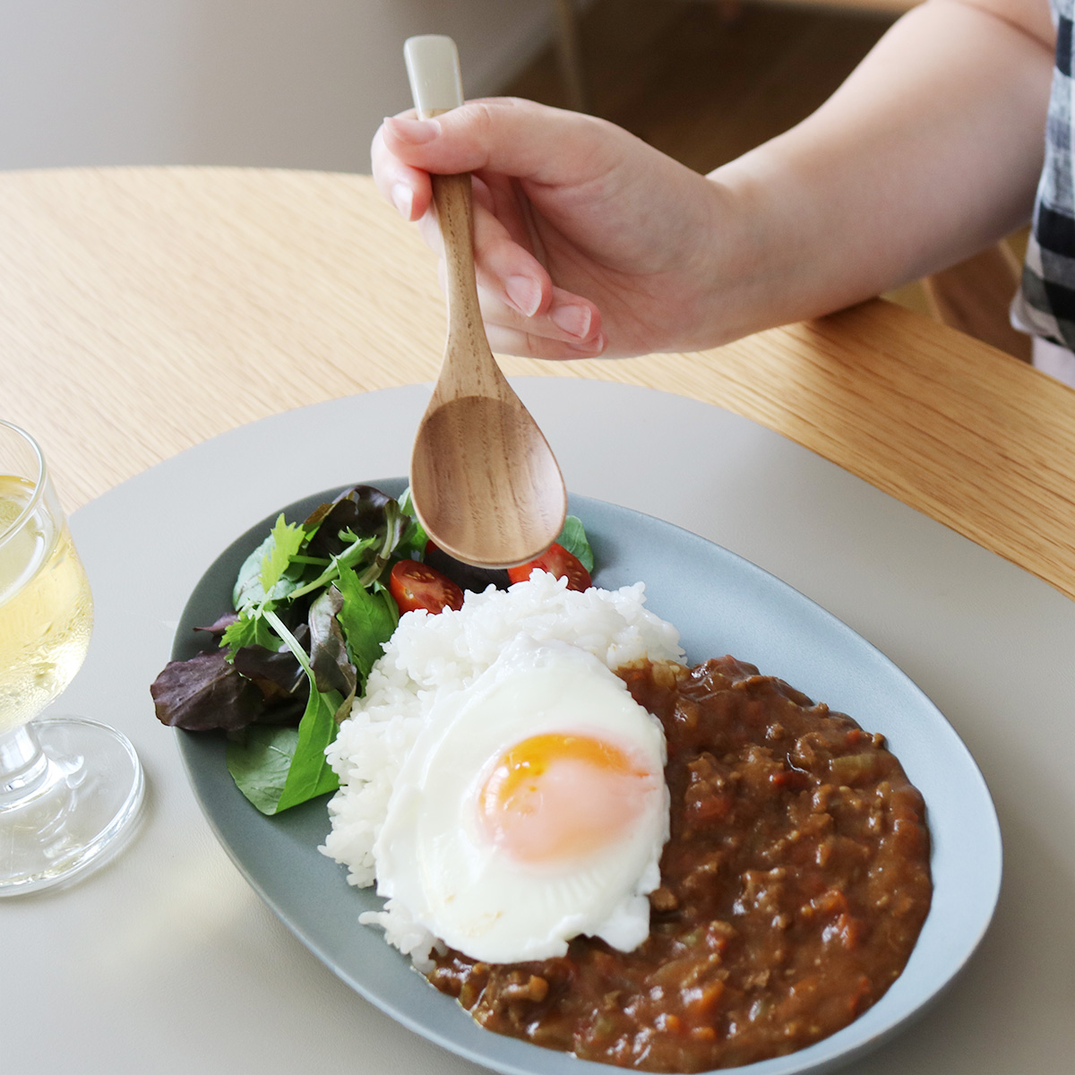 食欲の秋にスプーン大特集！「選びたいのは天然木？陶器？」担当バイヤーに聞いてみた【全4種類】の使い心地