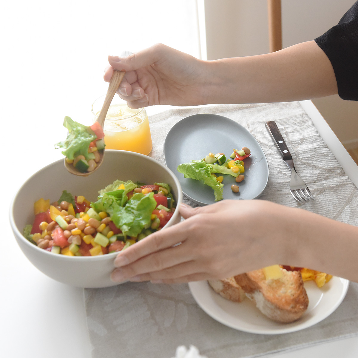 食欲の秋にスプーン大特集！「選びたいのは天然木？陶器？」担当バイヤーに聞いてみた【全4種類】の使い心地