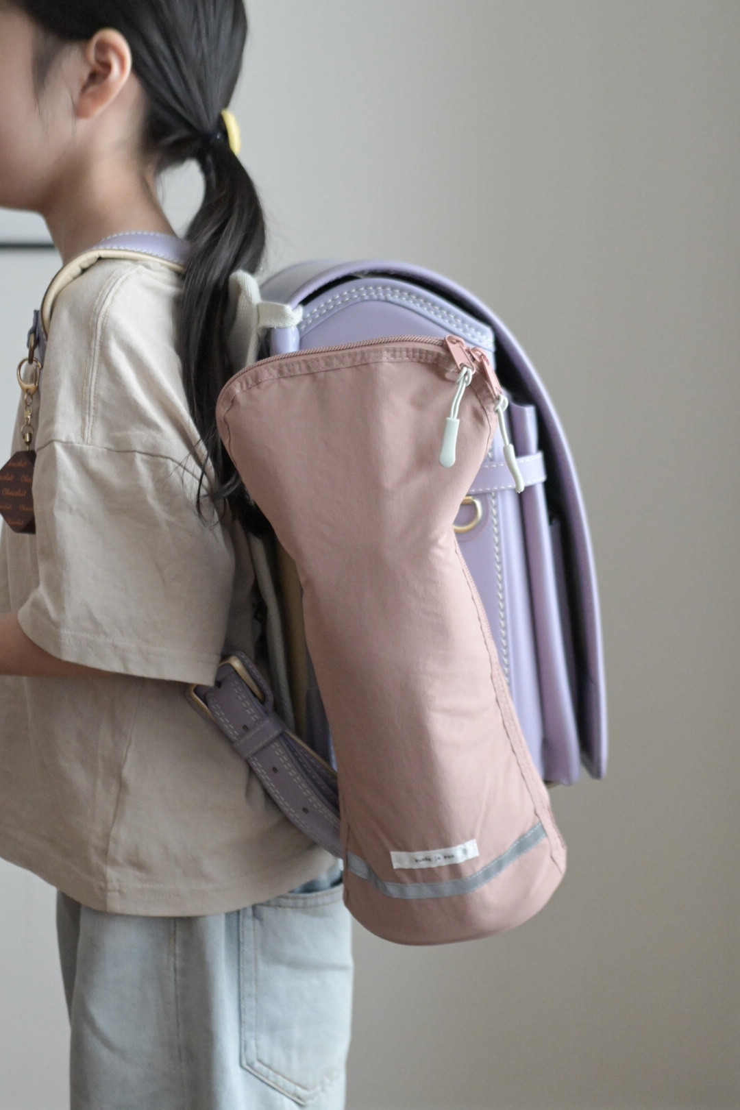 水筒がランドセルと一体化！？インスタグラマーさんも始めてる『手ぶら通学』のススメ