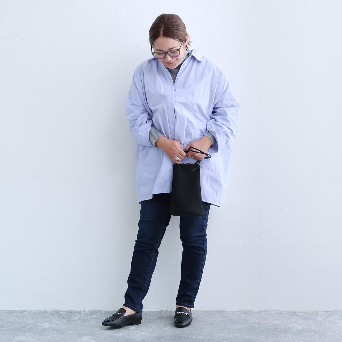 リピーターさん御用達、裏パウダー起毛の「あったかスリムパンツ」スタッフ3人の着用レポート