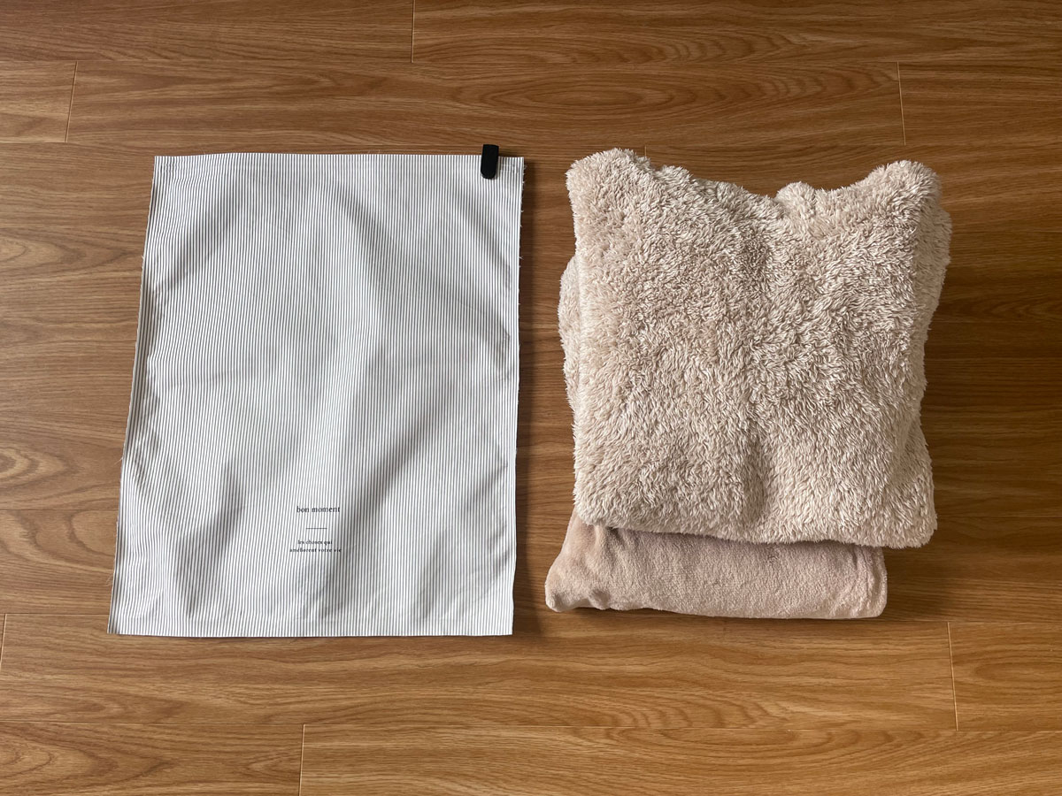 かさばる冬旅にも助かる！「すばやくペタンコ」の衣類圧縮袋を帰省・出張・キャンプで使ってみました